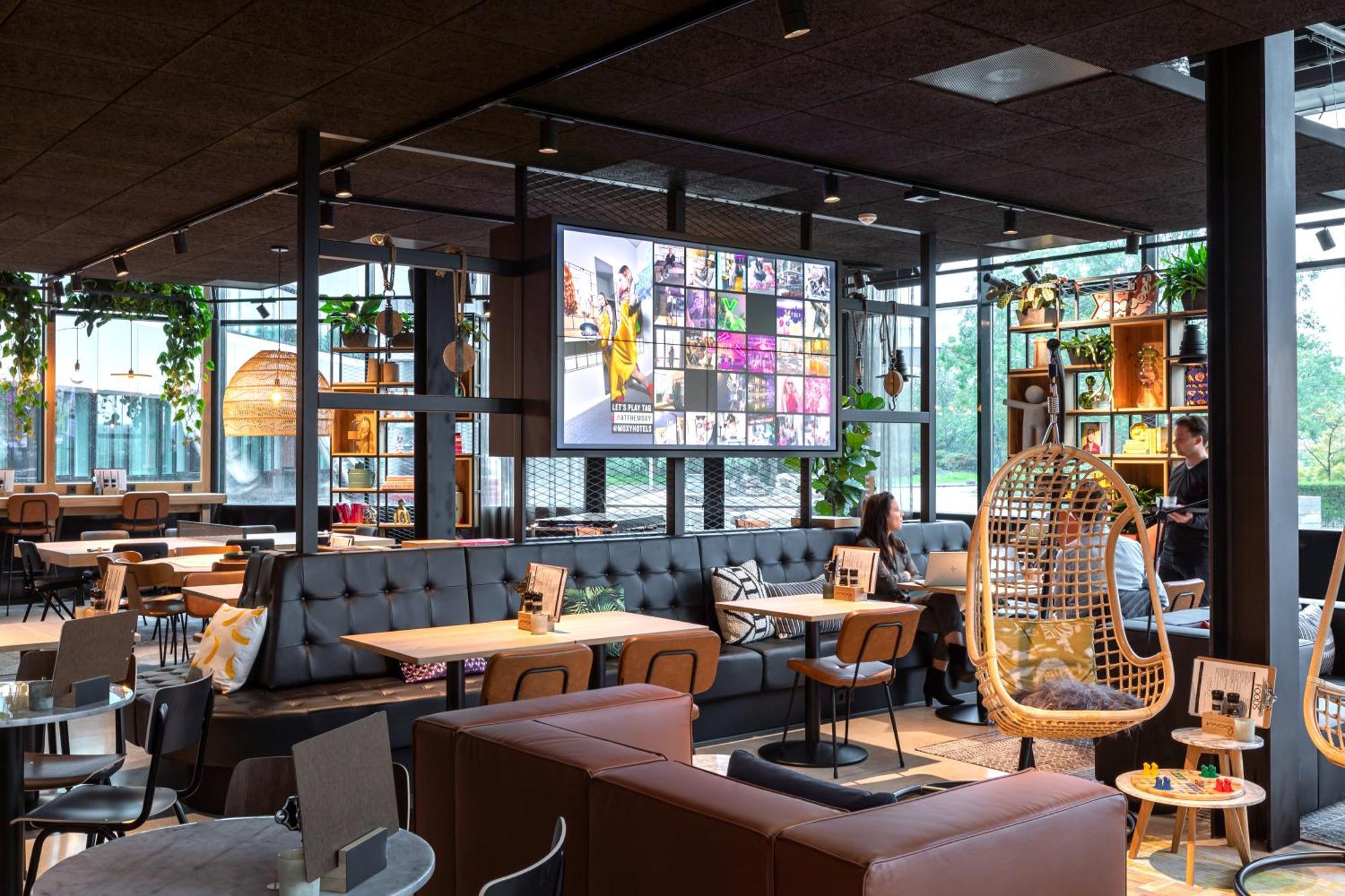 Hotel Moxy Amsterdam Schiphol Airport Hoofddorp Exterior foto